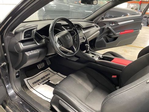 Used 2019 Honda Civic Sport image 9