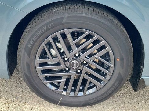New 2026 Nissan Sentra SV w/ SV Convenience Package FWD image 3