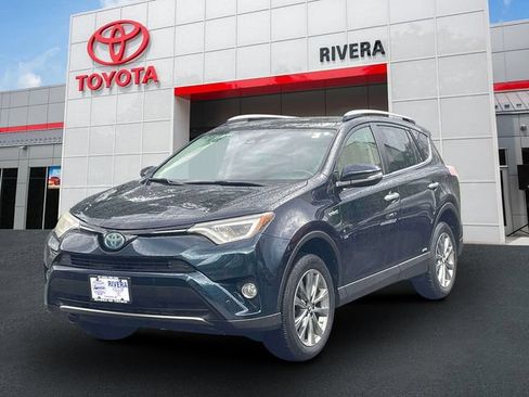 Used 2017 Toyota RAV4 Limited w/ Carpet Mat Package AWD/4WD image 4