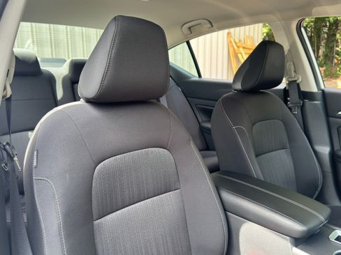 Used 2022 Nissan Altima 2.5 SV FWD image 30