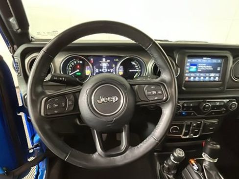 Used 2023 Jeep Wrangler Unlimited w/ Cold Weather Group AWD/4WD image 14