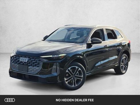 Certified 2025 Audi Q5 Premium w/ Premium Plus AWD/4WD image 1