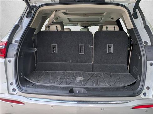 Used 2018 Buick Enclave Premium w/ Experience Buick Package FWD image 6