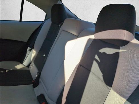 Used 2025 Toyota Corolla LE image 18