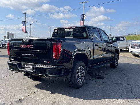 Used 2024 GMC Sierra 1500 AT4 w/ Technology Package image 8