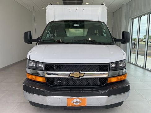 New 2026 Chevrolet Express 3500 w/ Power Convenience Package RWD image 18