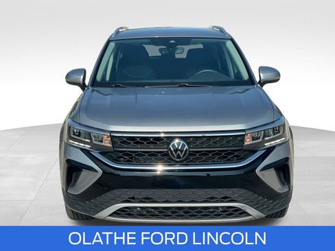 Used 2023 Volkswagen Taos SE FWD image 10