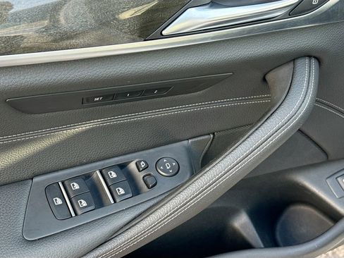 Used 2019 BMW 540i xDrive w/ Convenience Package image 23