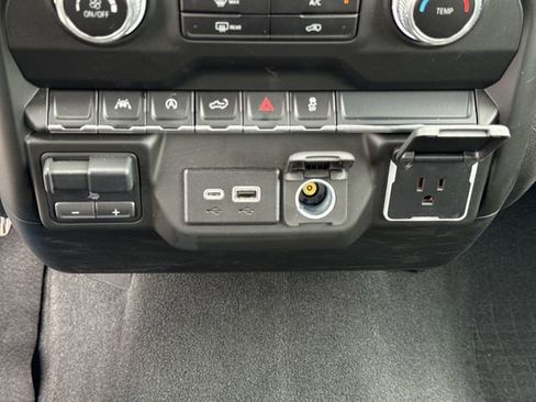 Used 2025 GMC Sierra 1500 Pro w/ Pro Value Package AWD/4WD image 30