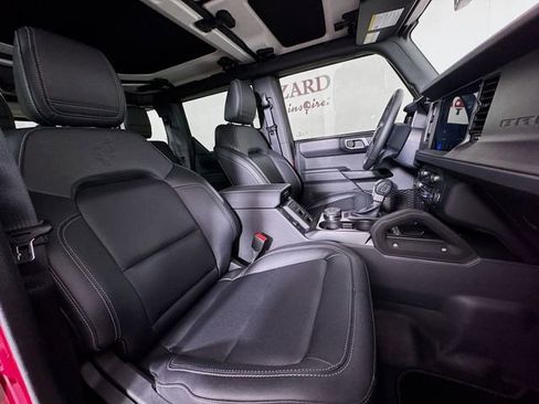 New 2025 Ford Bronco Badlands w/ Sasquatch Package image 32