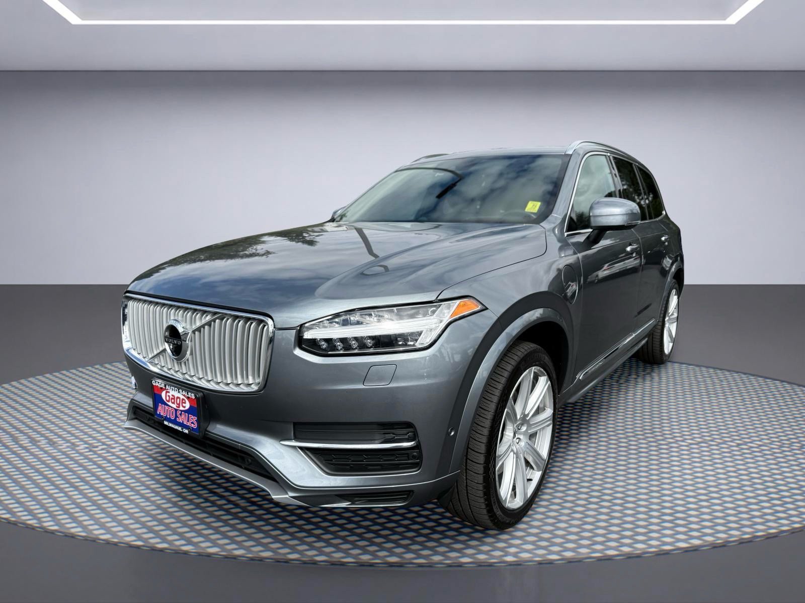 Used 2018 Volvo XC90 T8 Inscription w/ Luxury Package AWD/4WD image 2