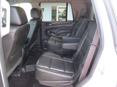 Used 2017 Chevrolet Tahoe LT w/ Luxury Package AWD/4WD image 19