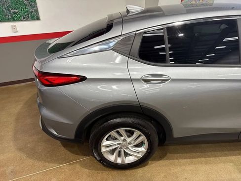 Used 2025 Buick Envista Preferred FWD image 71