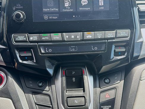 Used 2018 Honda Odyssey EX-L image 12
