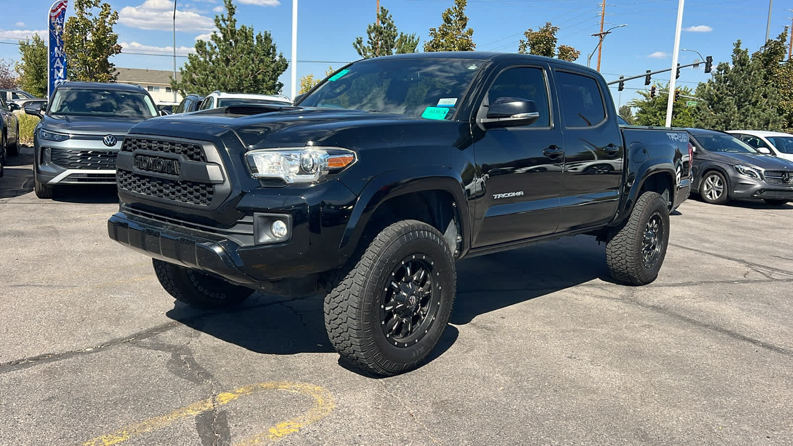 Used 2018 Toyota Tacoma TRD Sport w/ Technology Package AWD/4WD image 1