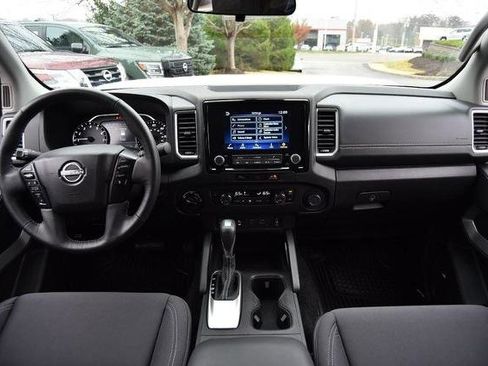 Certified 2024 Nissan Frontier SV w/ SV Convenience Package image 9