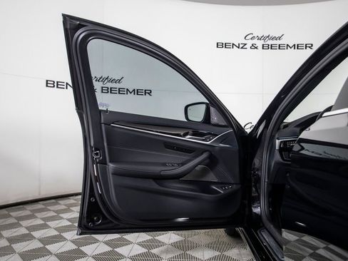 Used 2023 BMW 530e w/ Executive Package image 13