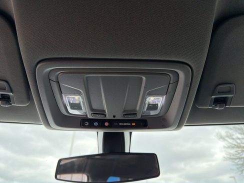 Used 2022 Chevrolet Silverado 1500 LT image 36