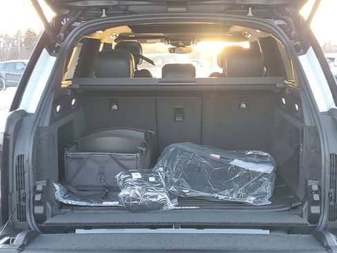 New 2026 Land Rover Range Rover SE AWD/4WD image 7