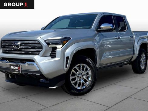 Used 2025 Toyota Tacoma Limited image 1