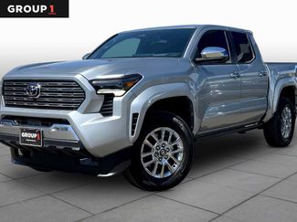 Used 2025 Toyota Tacoma Limited video 1