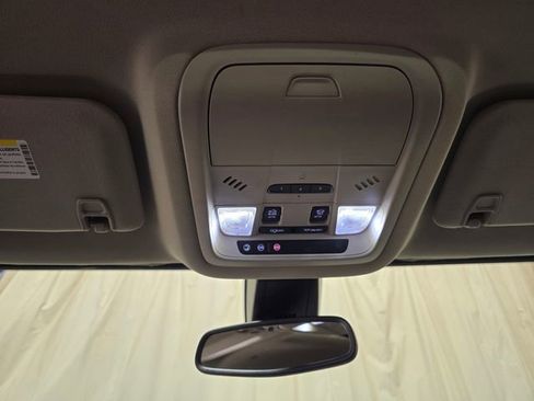 Used 2019 GMC Acadia Denali w/ Technology Package AWD/4WD image 26