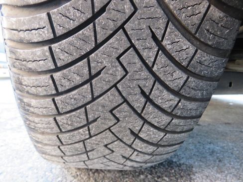 Used 2019 GMC Acadia SLT image 38