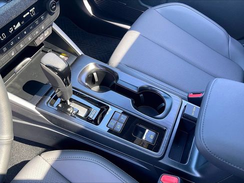 New 2026 Subaru Outback Limited AWD/4WD image 8