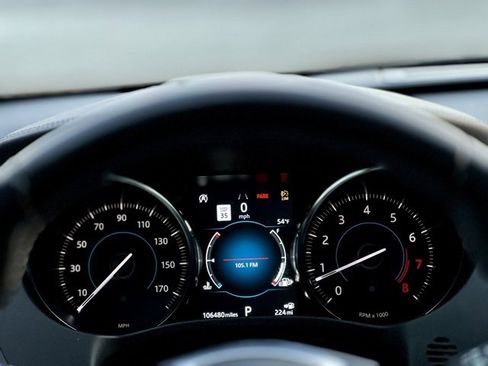 Used 2019 Jaguar F-PACE Prestige image 36