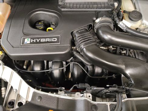 Used 2017 Ford C-MAX SE image 30