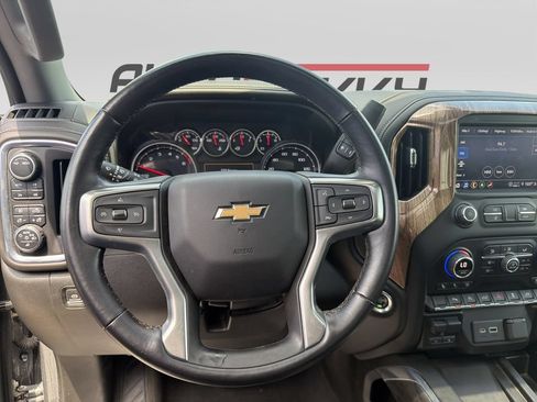 Used 2022 Chevrolet Silverado 1500 LTZ w/ LTZ Convenience Package II AWD/4WD image 12