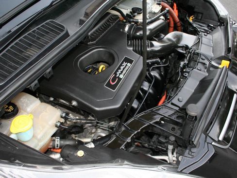 Used 2015 Ford C-MAX Energi SEL w/ Equipment Group 302A image 23