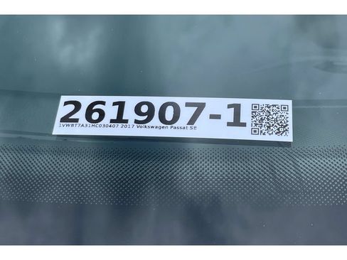 Used 2017 Volkswagen Passat 1.8T SE FWD image 20