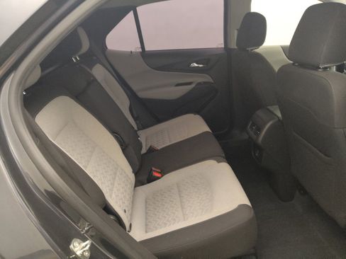 Used 2022 Chevrolet Equinox LS AWD/4WD image 19