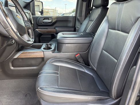 Used 2021 Chevrolet Silverado 3500 High Country image 19