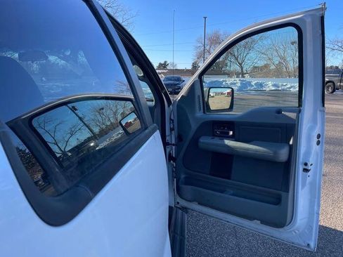 Used 2005 Ford F150 XLT image 30