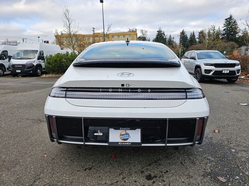 New 2025 Hyundai Ioniq 6 SEL image 4