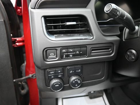 Used 2023 Chevrolet Tahoe RST w/ Luxury Package image 23