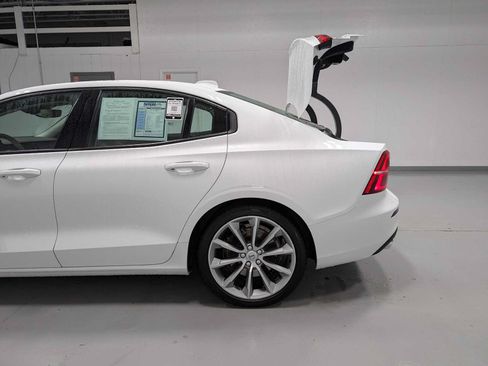 Used 2020 Volvo S60 T6 Momentum w/ Protection Package Premier AWD/4WD image 11