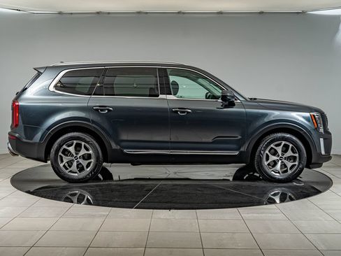 Used 2022 Kia Telluride EX w/ Towing Package AWD/4WD image 4