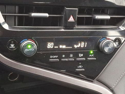 Used 2022 Toyota Camry LE image 15