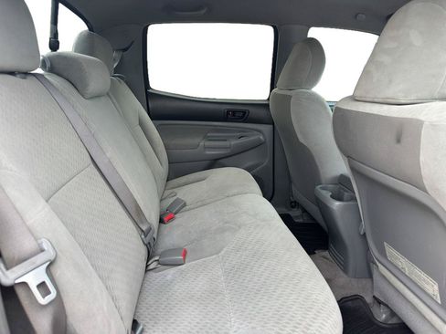 Used 2010 Toyota Tacoma PreRunner RWD image 9