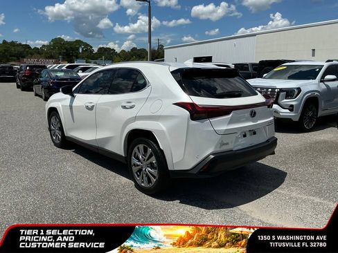 Used 2025 Lexus UX 300h FWD image 3