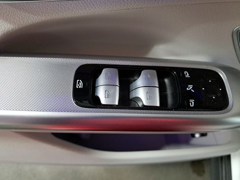 Certified 2023 Mercedes-Benz EQE 350+ SUV image 31