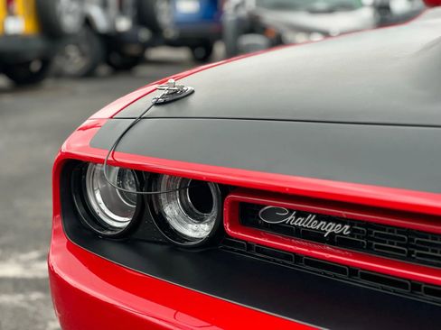 Used 2018 Dodge Challenger T/A image 10