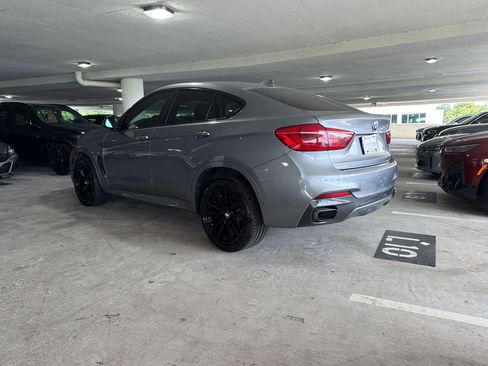 Used 2019 BMW X6 sDrive35i w/ M Sport Package RWD image 3
