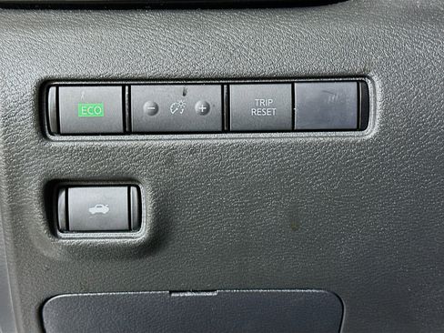 Used 2024 Nissan Sentra SV image 17