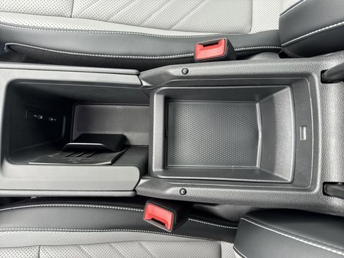 New 2026 Volkswagen Tiguan SE R-Line AWD/4WD image 21