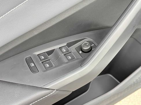 New 2026 Volkswagen Jetta SEL image 7