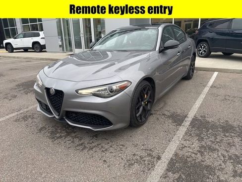 Used 2020 Alfa Romeo Giulia AWD w/ Quick Order Package 22J Sport image 3